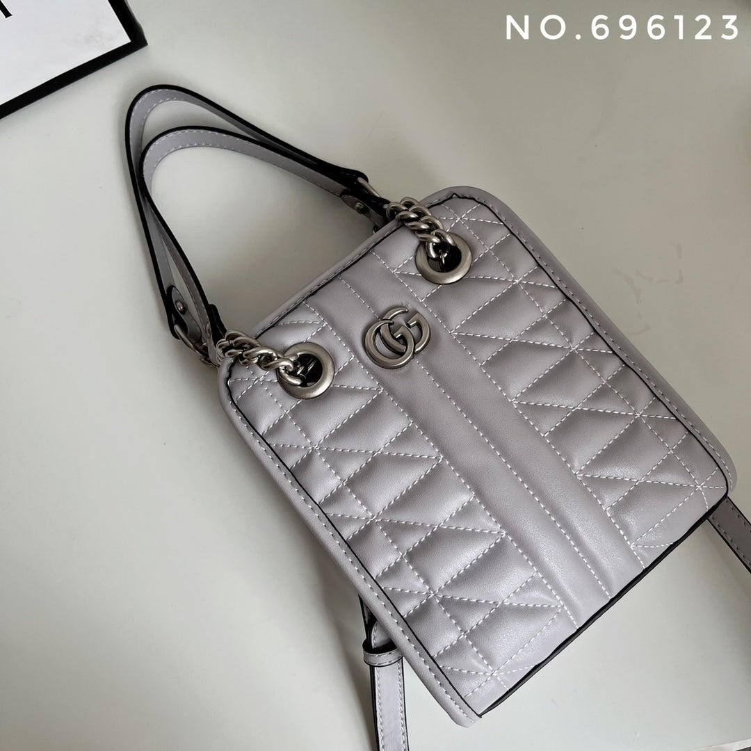 Anum Bags Detail