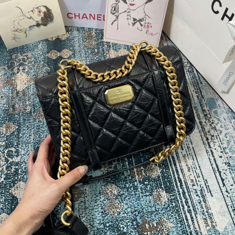 Anum Bags Detail