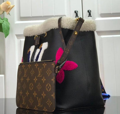 Anum Bags Detail