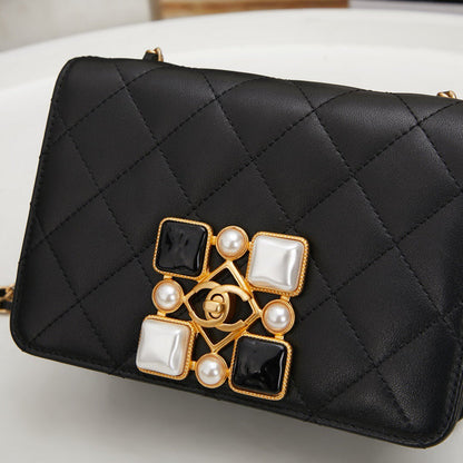 Anum Bags Detail