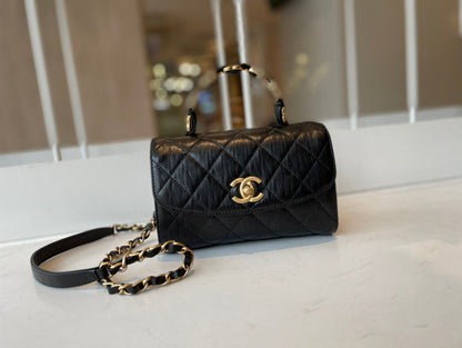 Anum Bags Detail