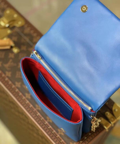 Anum Bags Detail