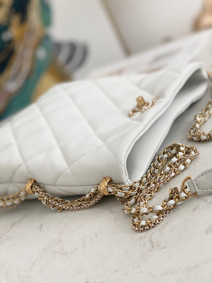 Anum Bags Detail