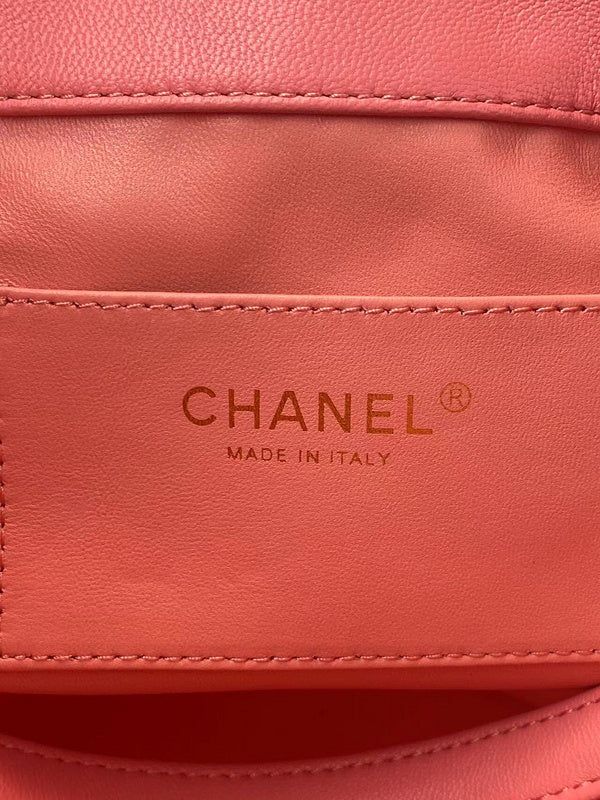 Anum Bags Detail