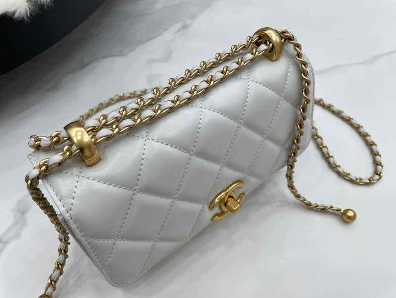 Anum Bags Detail