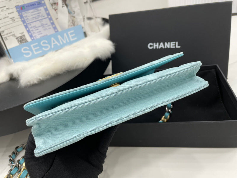 Anum Bags Detail