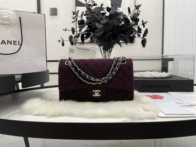Anum Bags Detail