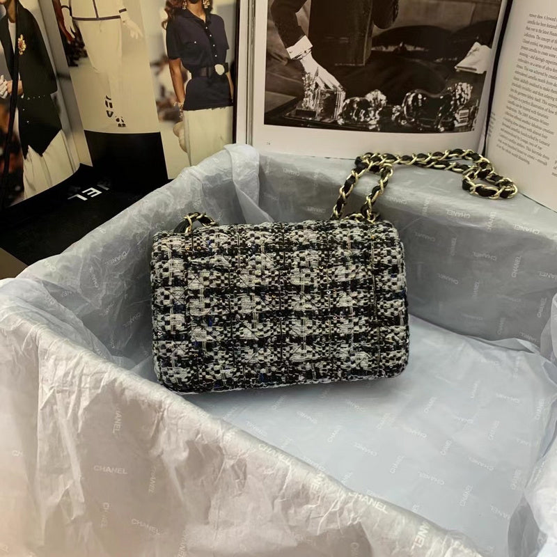 Anum Bags Detail