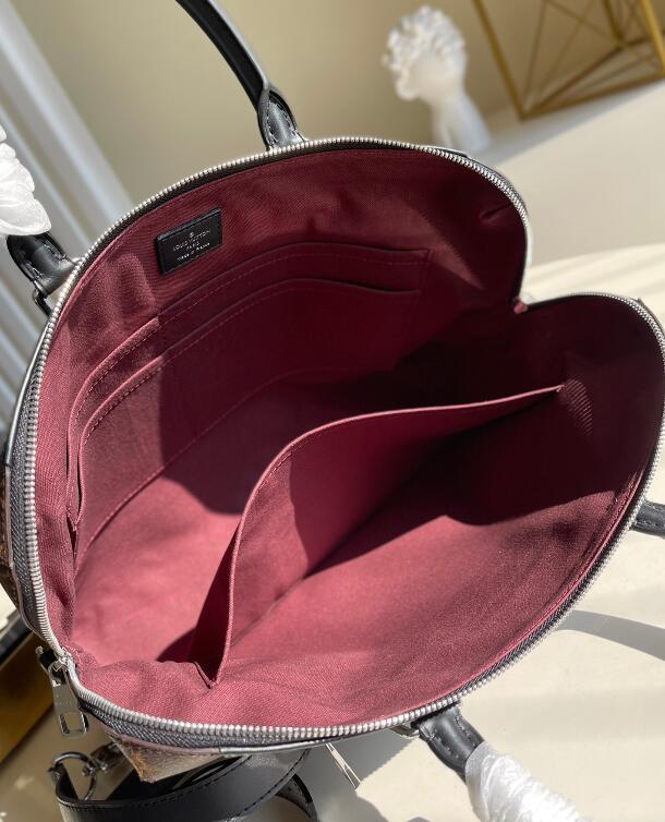 Anum Bags Detail