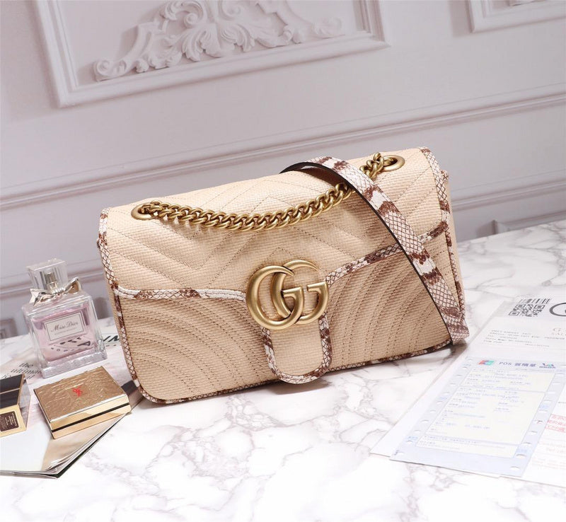 Anum Bags Detail