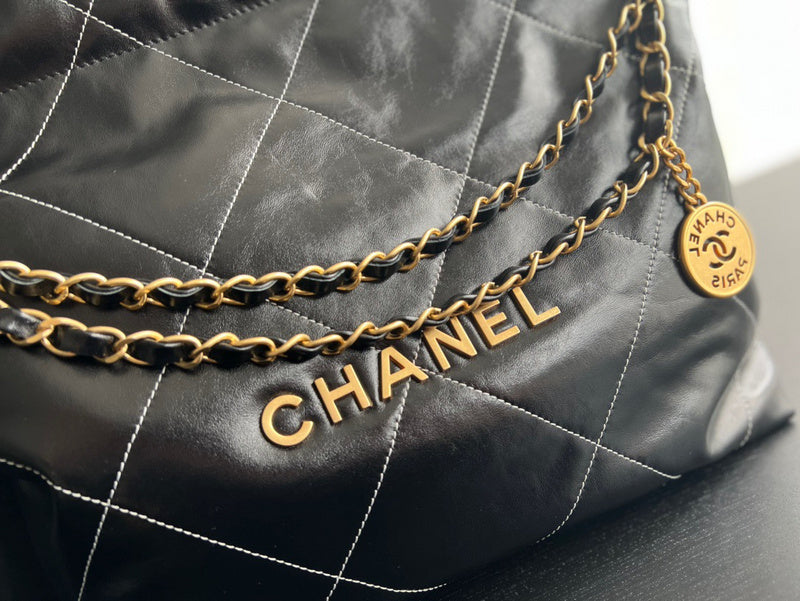 Anum Bags Detail