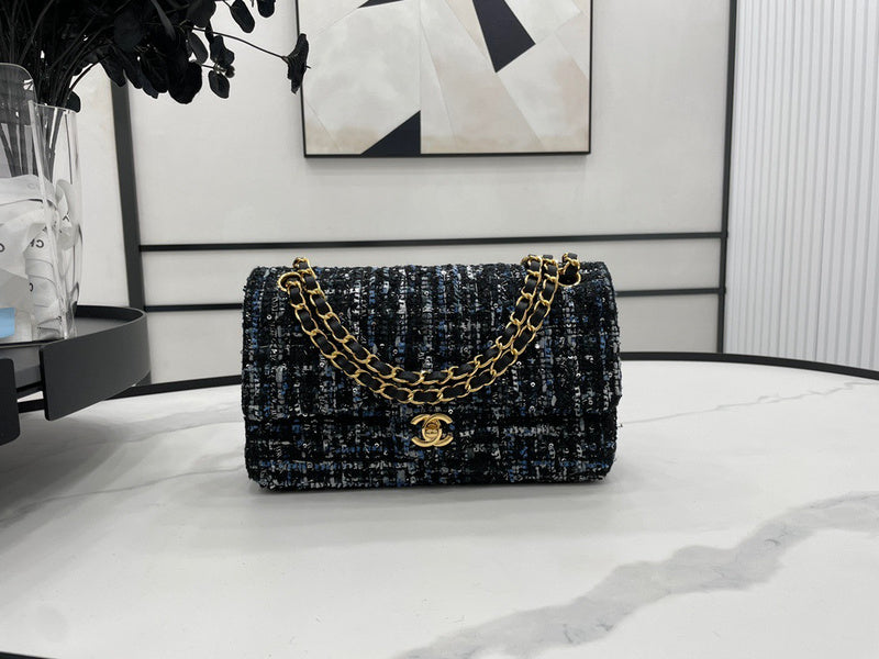 Anum Bags Detail