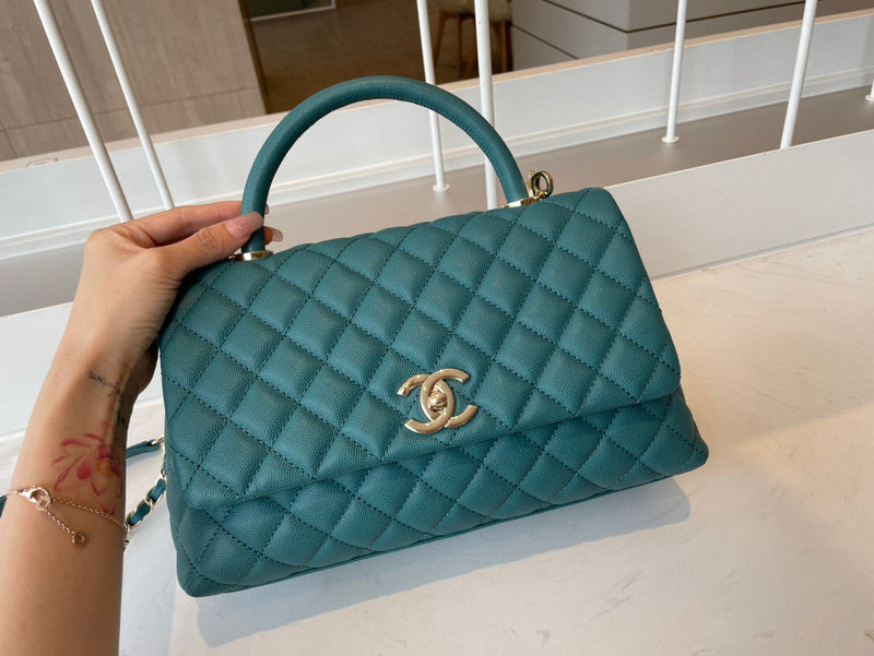 Anum Bags Detail