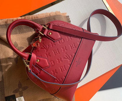 Anum Bags Detail
