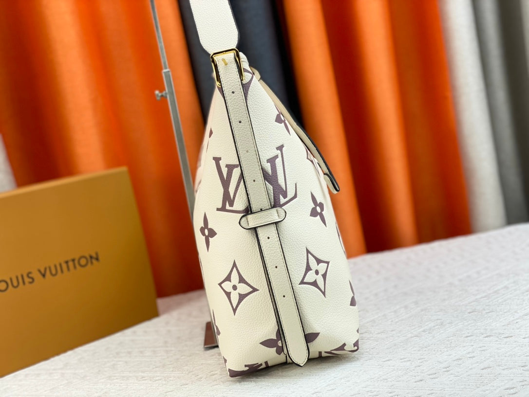 Anum Bags Detail