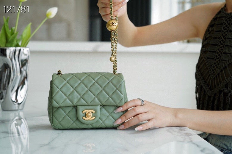 Anum Bags Detail