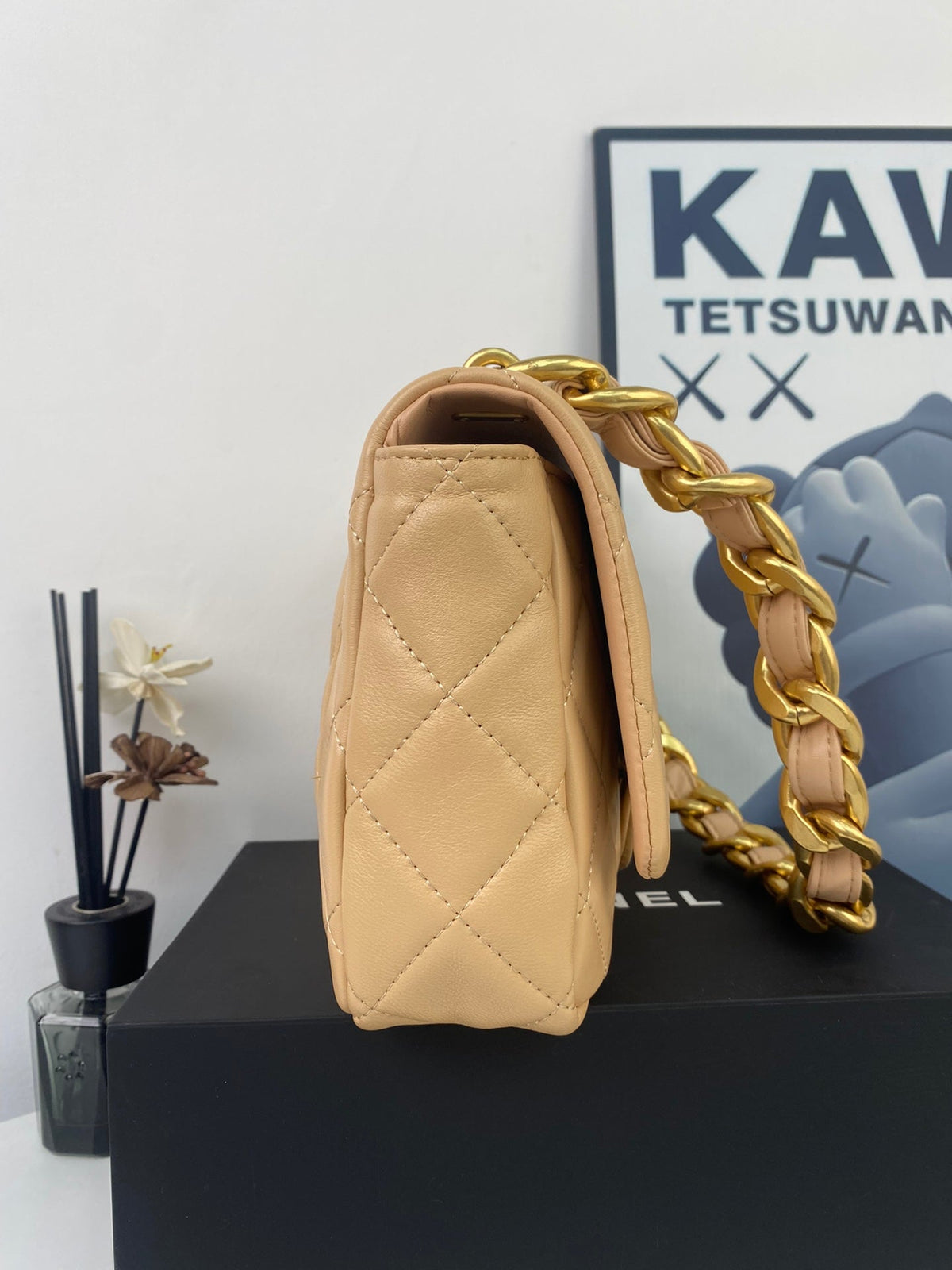 Anum Bags Detail