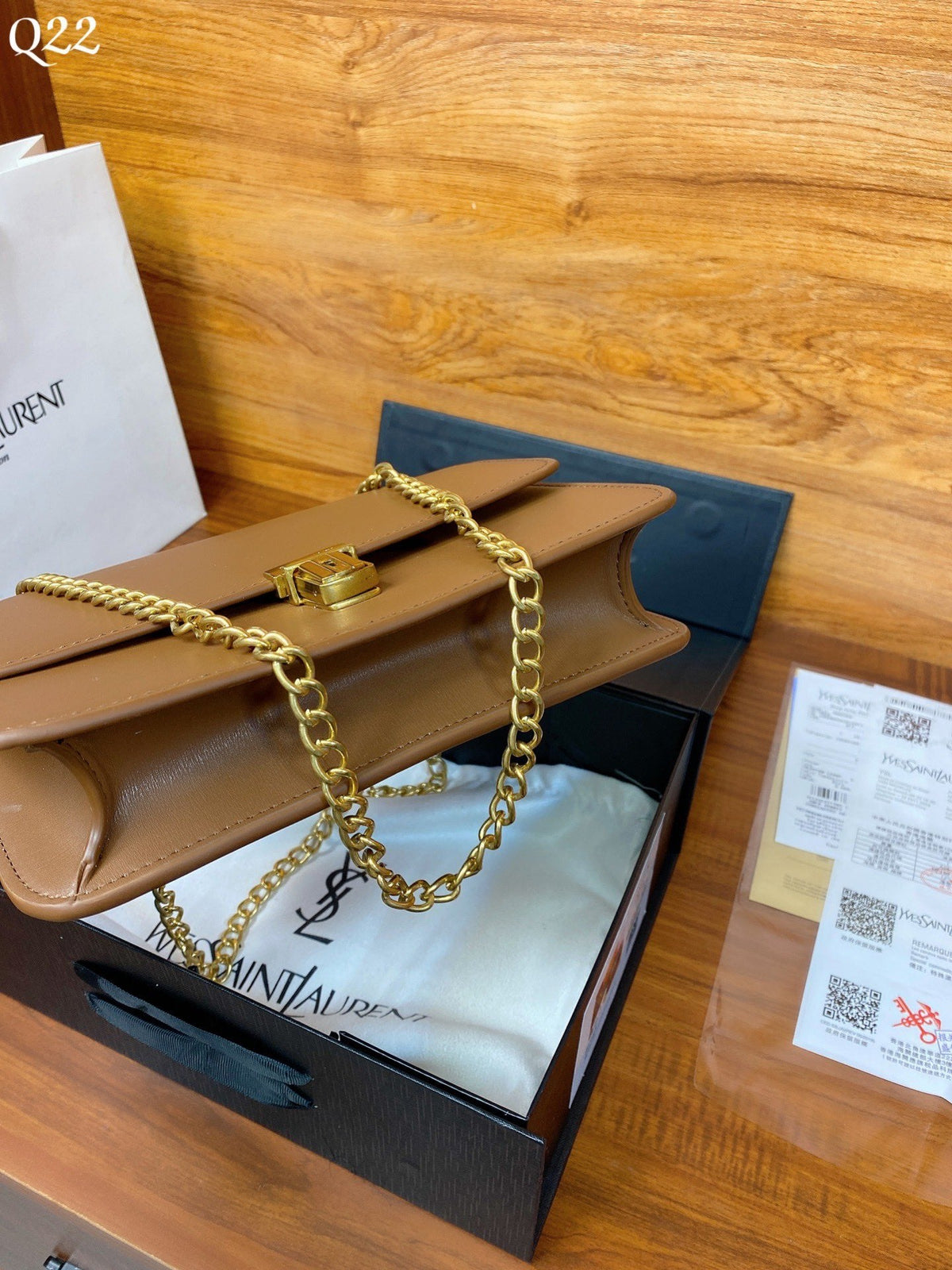 Anum Bags Detail