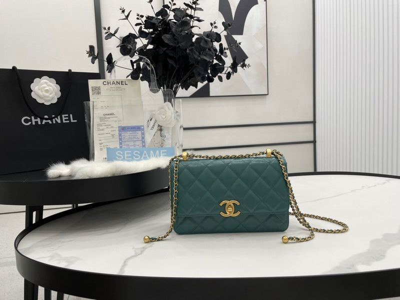 Anum Bags Detail