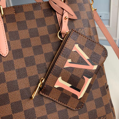 Anum Bags Detail
