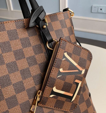 Anum Bags Detail