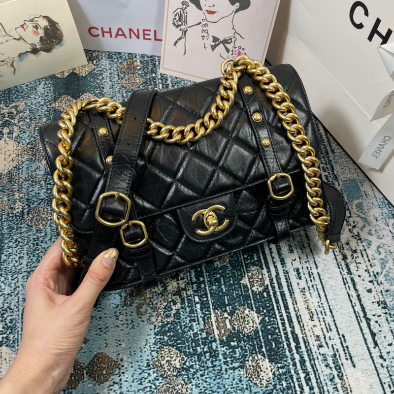 Anum Bags Detail