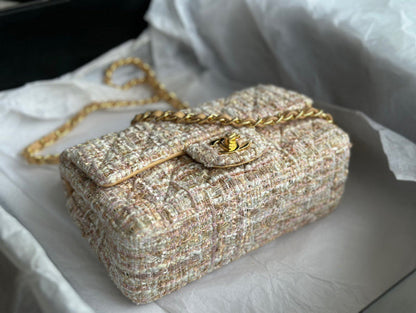 Anum Bags Detail