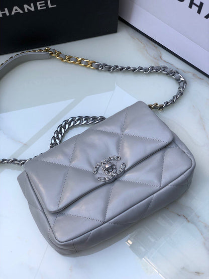 Anum Bags Detail