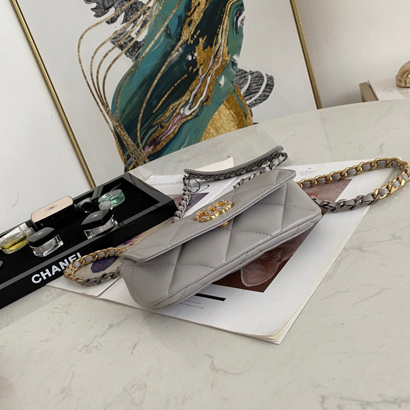 Anum Bags Detail