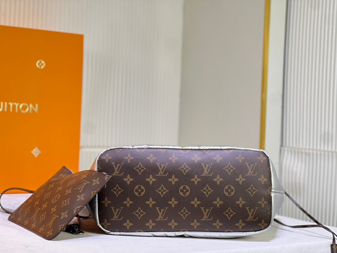 Anum Bags Detail
