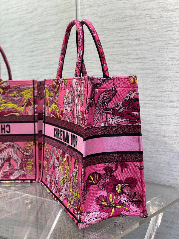 Anum Bags Detail