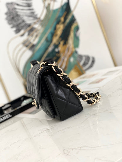 Anum Bags Detail