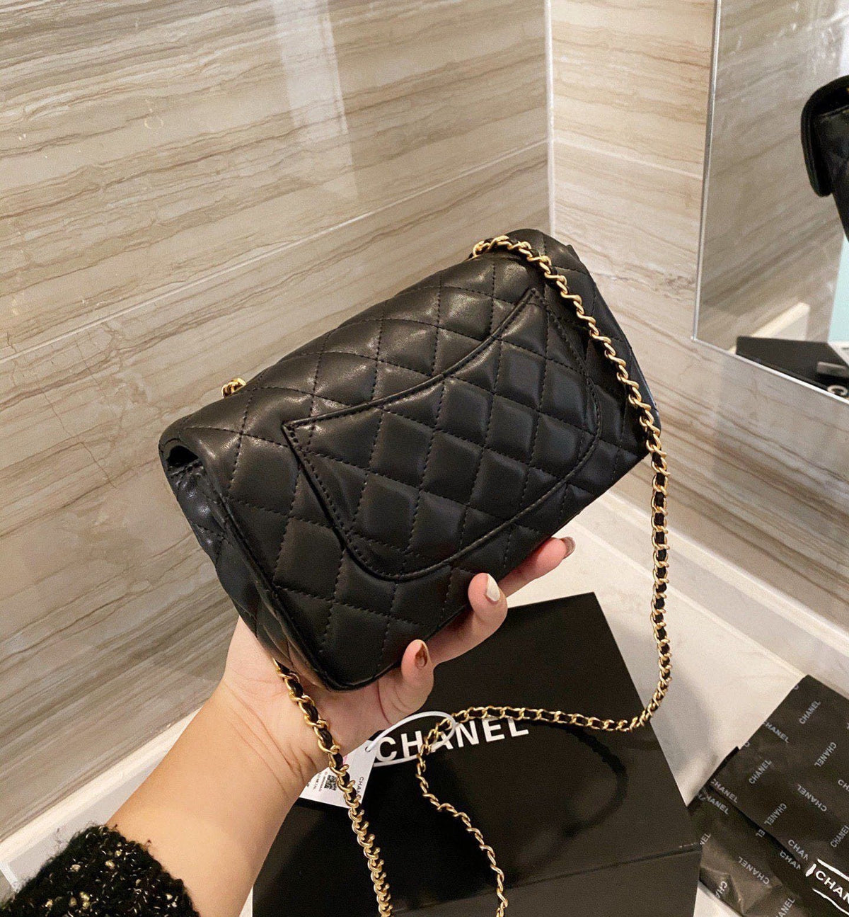 Anum Bags Detail