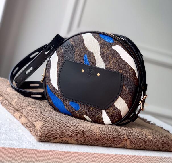 Anum Bags Detail
