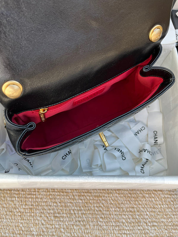 Anum Bags Detail