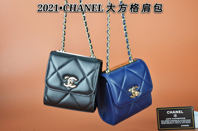 Anum Bags Detail