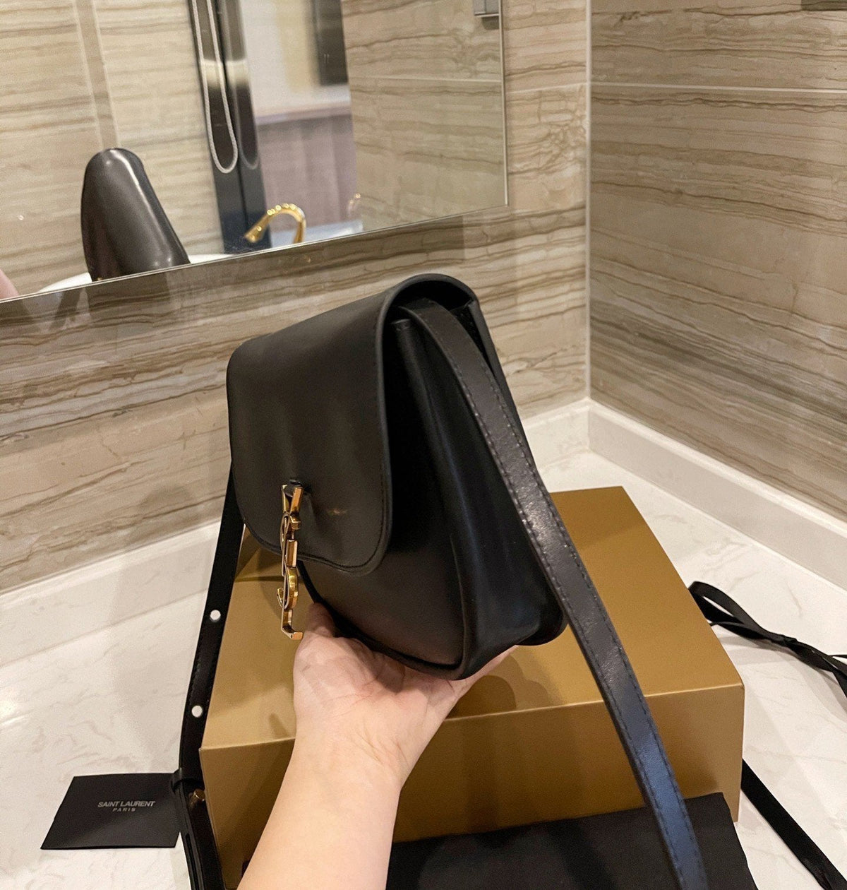 Anum Bags Detail