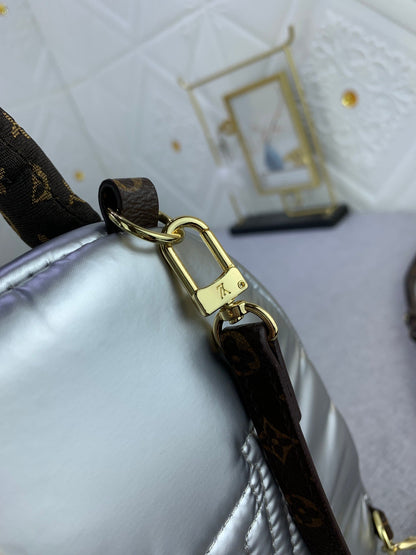 Anum Bags Detail