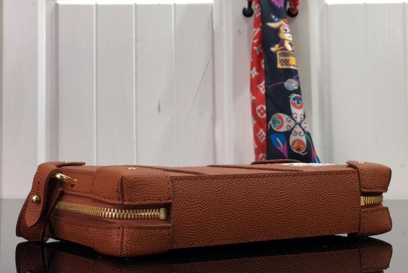Anum Bags Detail