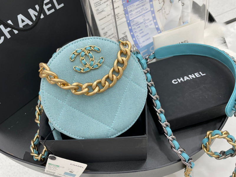 Anum Bags Detail