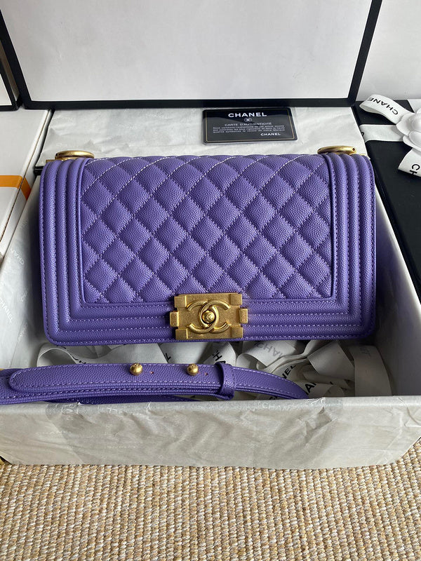 Anum Bags Detail