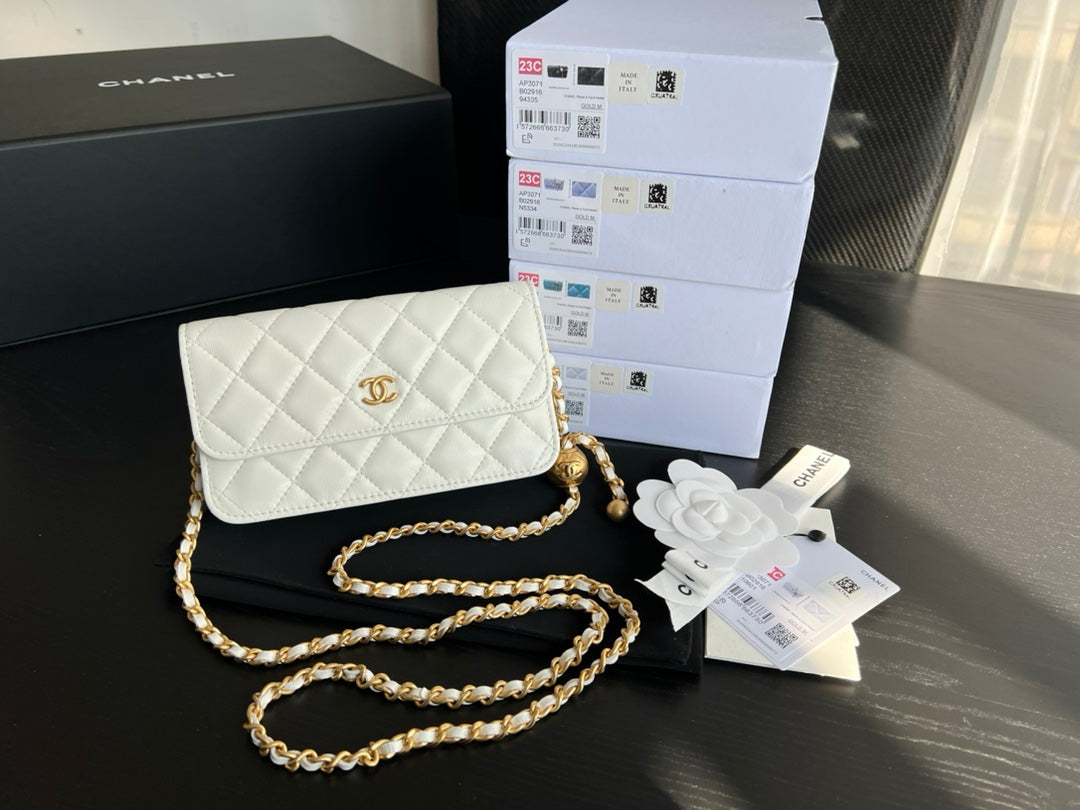 Anum Bags Detail
