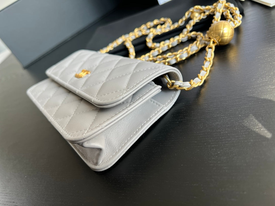 Anum Bags Detail