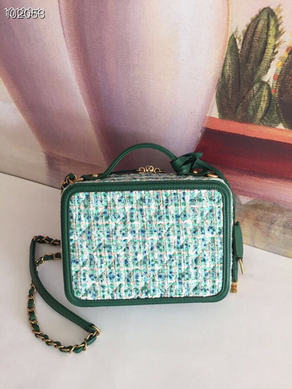 Anum Bags Detail