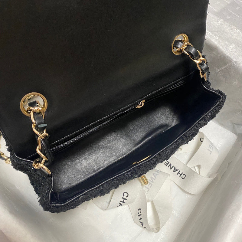 Anum Bags Detail