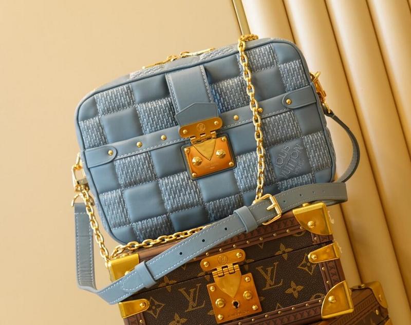 Anum Bags Detail