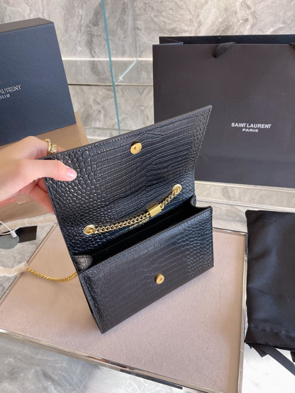 Anum Bags Detail
