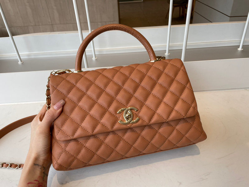 Anum Bags Detail