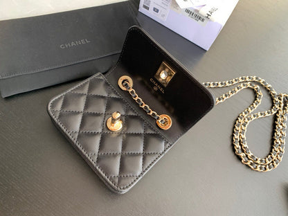 Anum Bags Detail