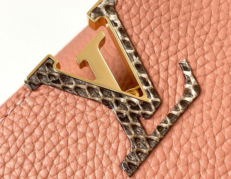 Anum Bags Detail